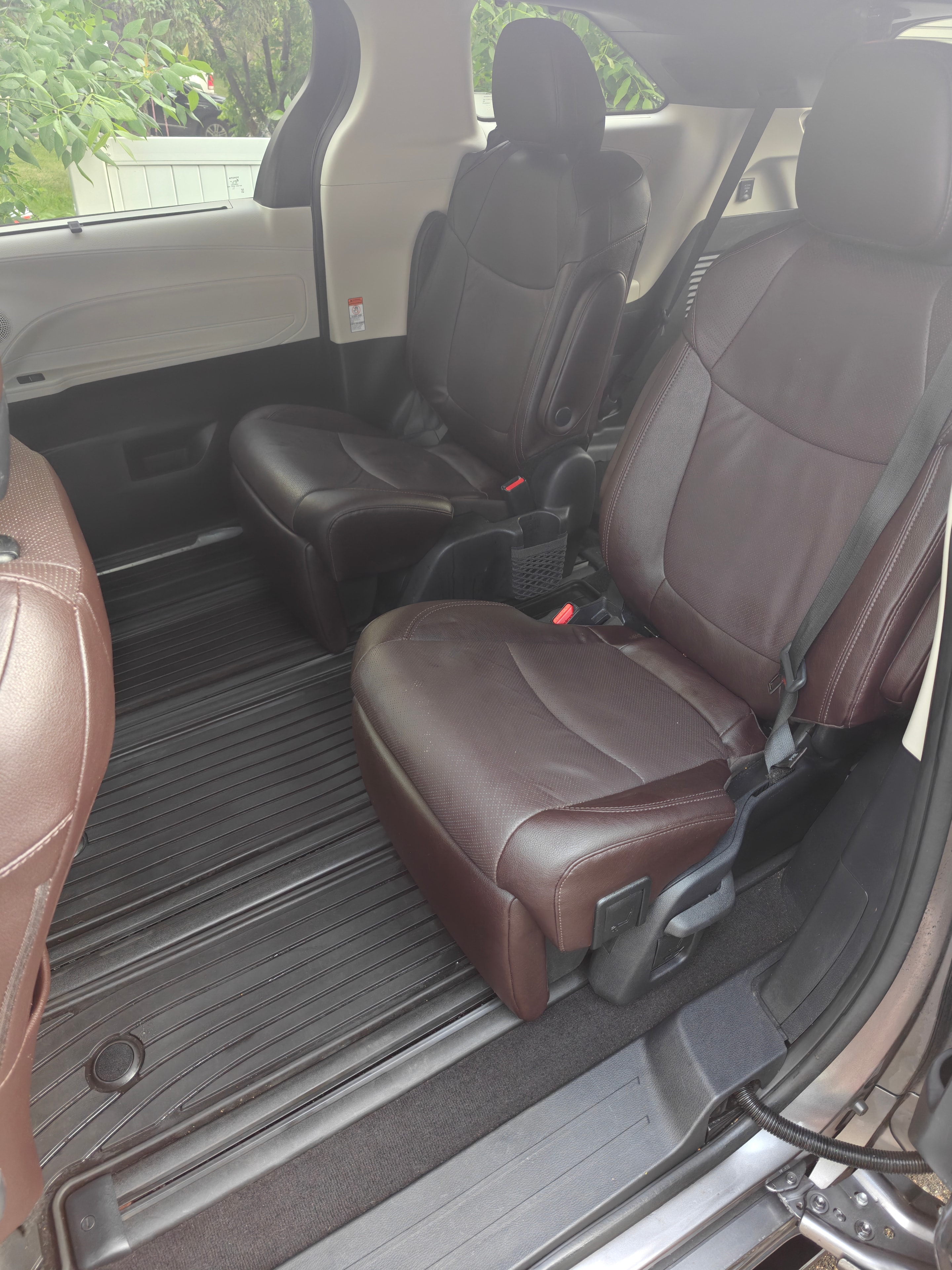 After — Toyota Sienna interior full detail